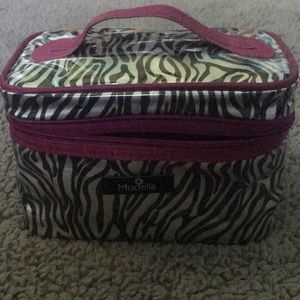 Modella makeup bag